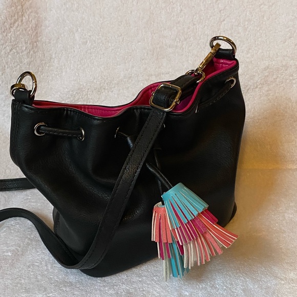 NEW! CANDIE’S “MADE TO SPARKLE” DRAWSTRING BUCKET BAG - Picture 12 of 13